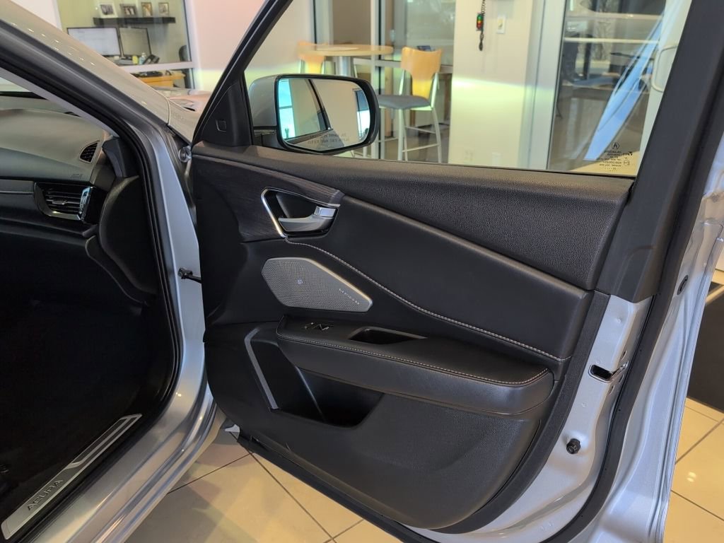 Certified 2025 Acura RDX SH-AWD w/ Advance Package image 53