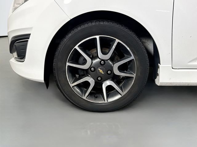 Used 2014 Chevrolet Spark LT image 30