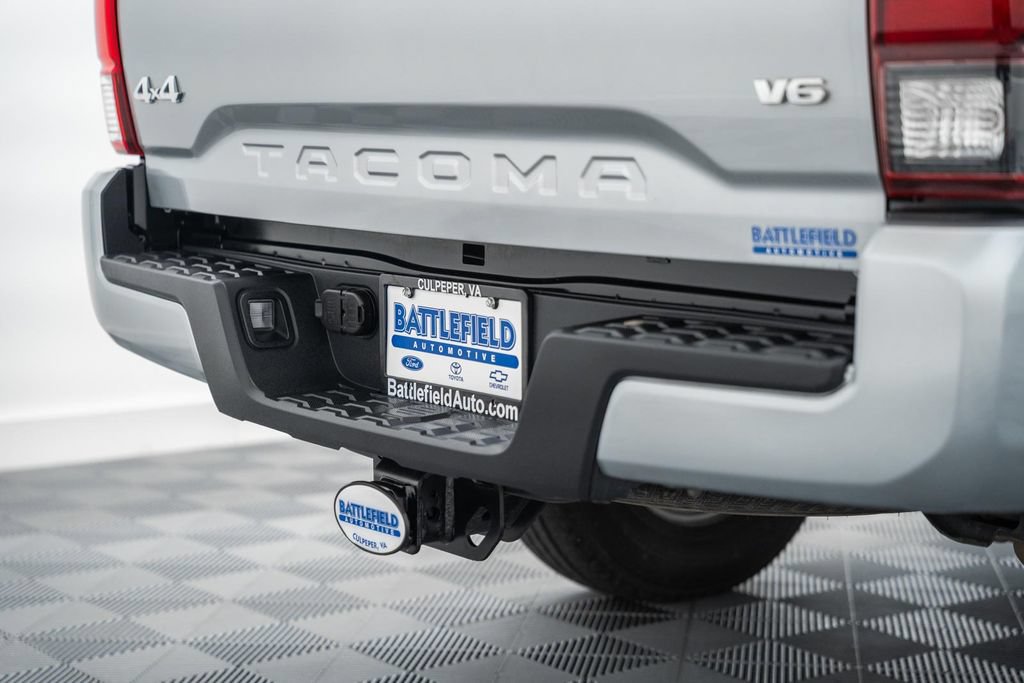 Certified 2023 Toyota Tacoma SR AWD/4WD image 11