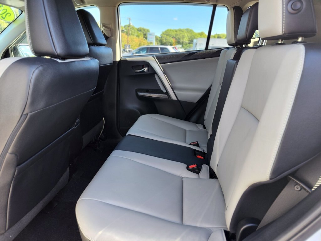 Used 2017 Toyota RAV4 Platinum w/ All Weather Liner Package AWD/4WD image 16