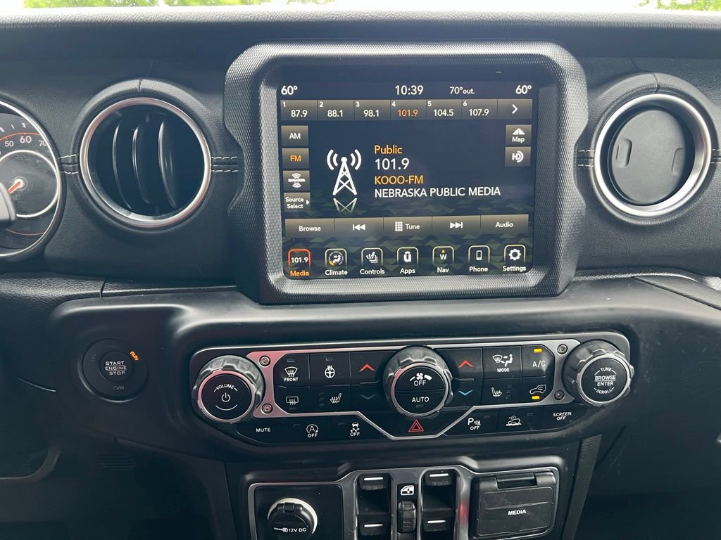 Used 2021 Jeep Wrangler Unlimited Sahara AWD/4WD image 33