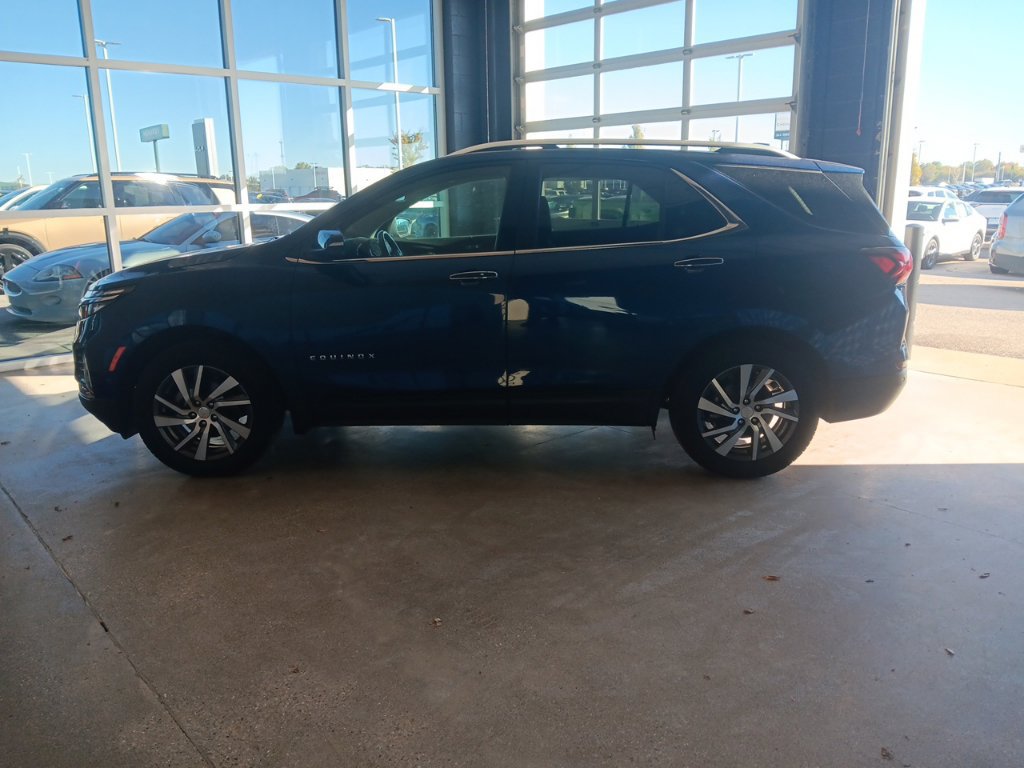 Used 2022 Chevrolet Equinox Premier AWD/4WD image 7