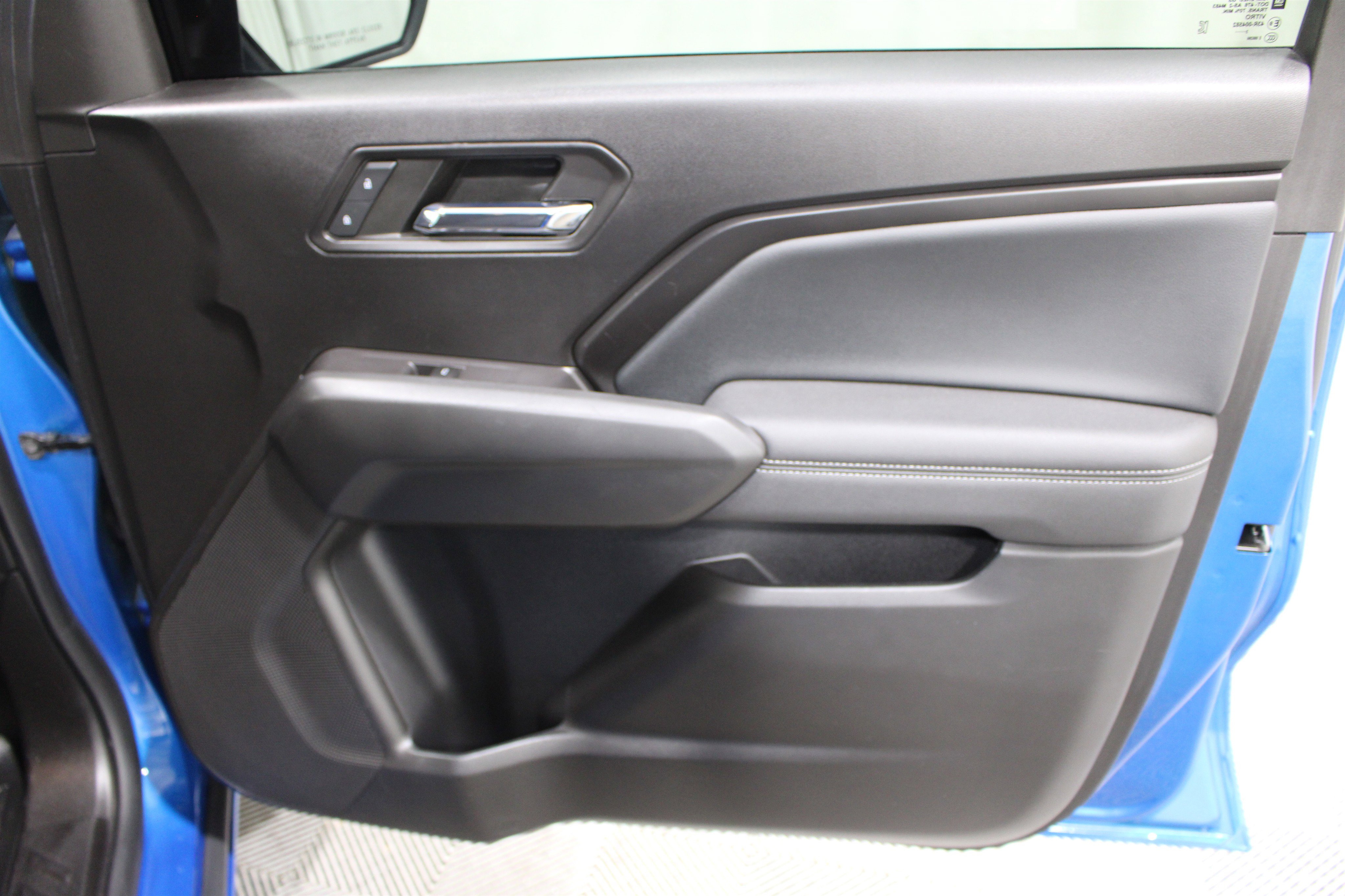 Used 2023 Chevrolet Colorado LT w/ LT Convenience Package II RWD image 26