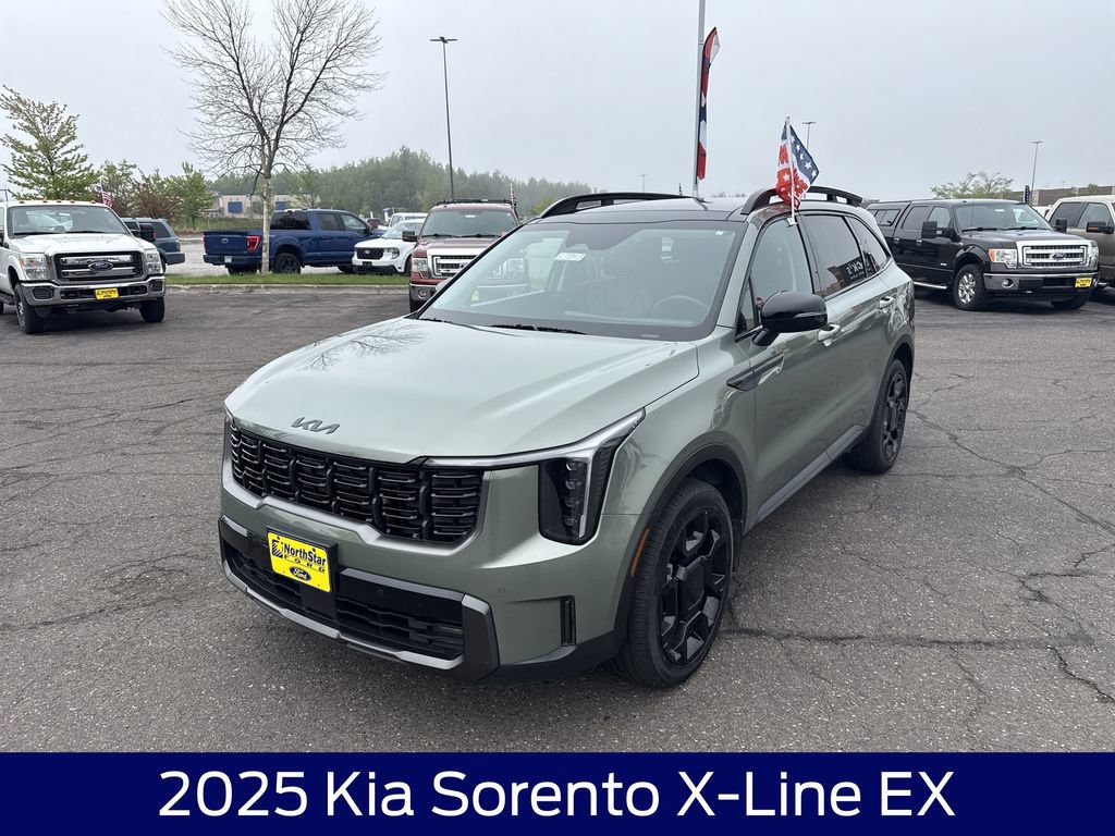 Used 2025 Kia Sorento X-Line EX AWD/4WD image 3
