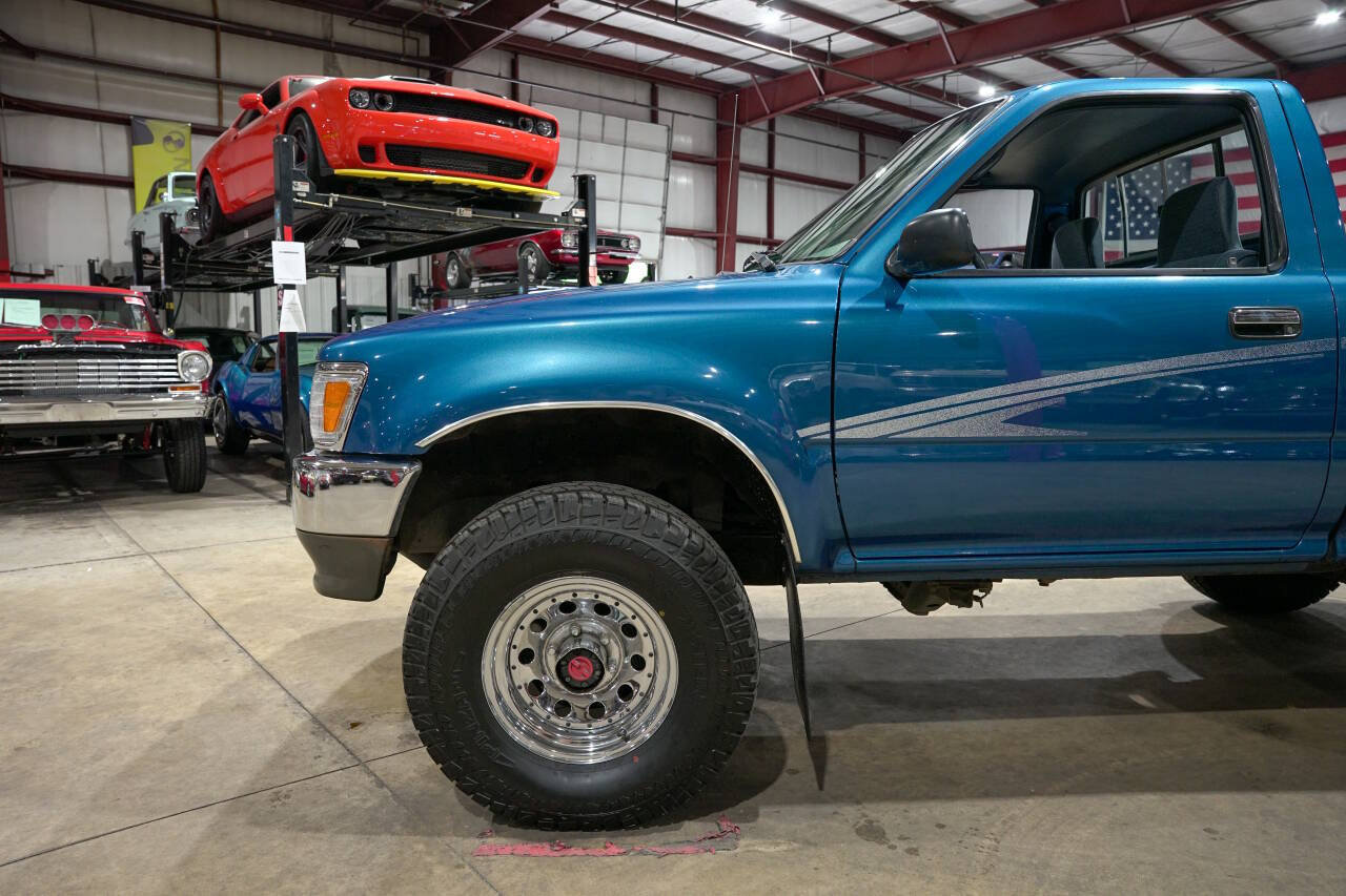 Used 1995 Toyota Pickup DX AWD/4WD image 3
