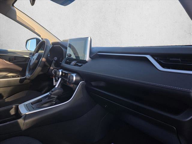 Used 2023 Toyota RAV4 LE image 21