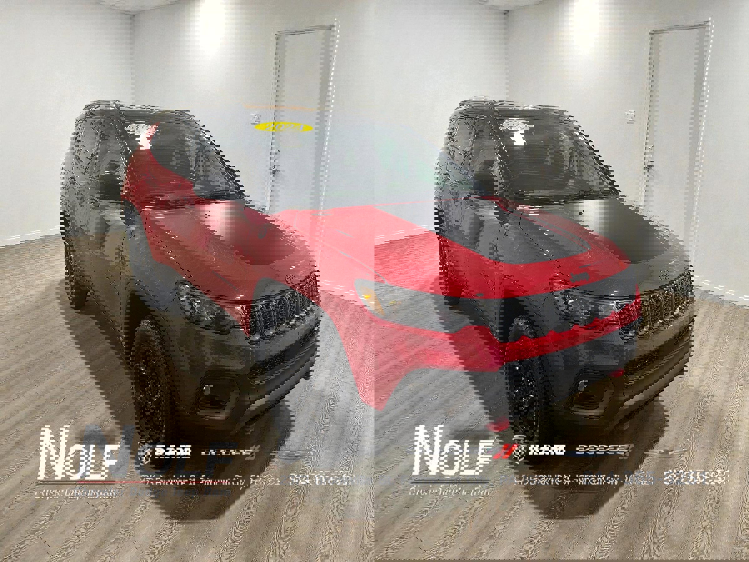 Used 2024 Jeep Compass Trailhawk image 1