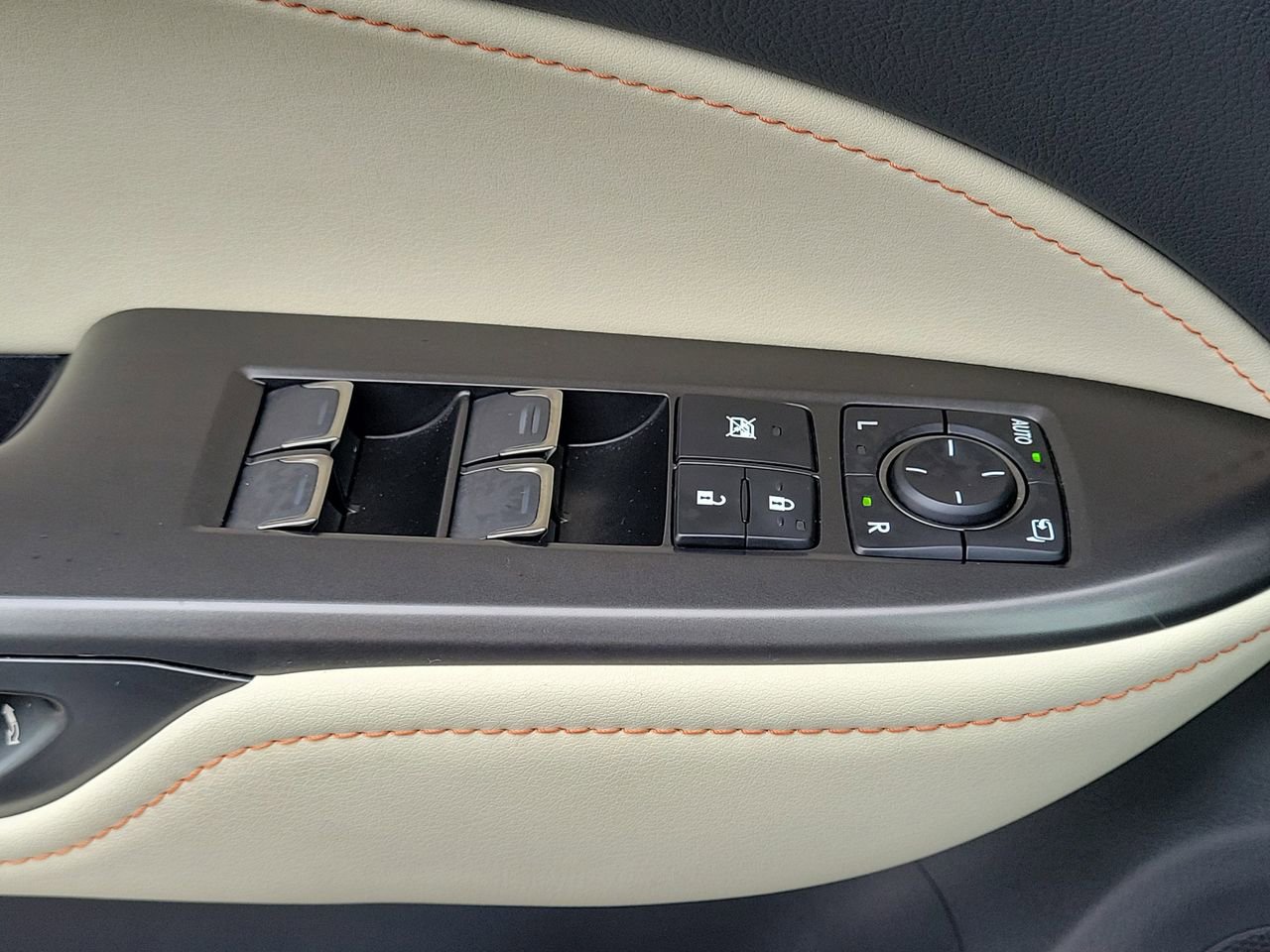 Used 2024 Lexus NX 250 FWD image 26