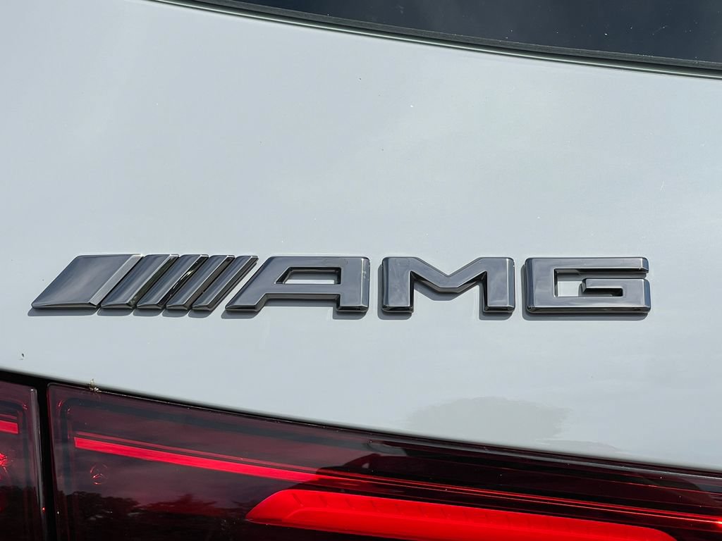 New 2026 Mercedes-Benz GLA 35 AMG 4MATIC image 9