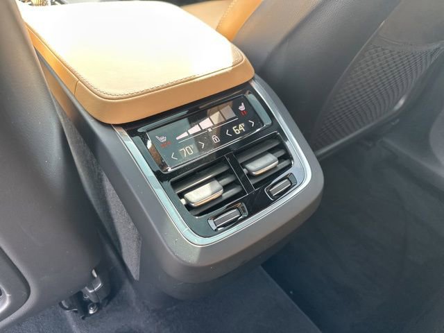 Certified 2024 Volvo XC90 B6 Ultimate w/ Protection Package image 15