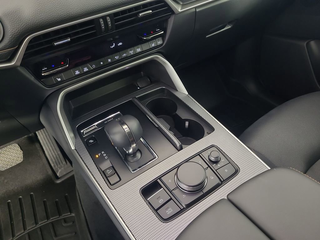 Used 2025 MAZDA CX-70 Plug-In Hybrid w/ Premium Pkg image 17