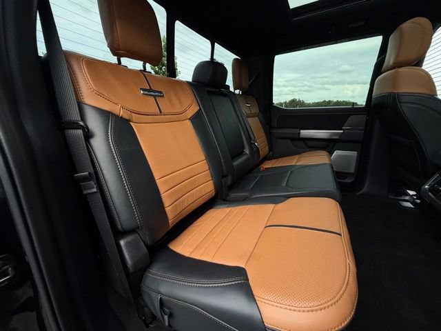 Used 2024 Ford F450 4x4 Crew Cab Super Duty image 27