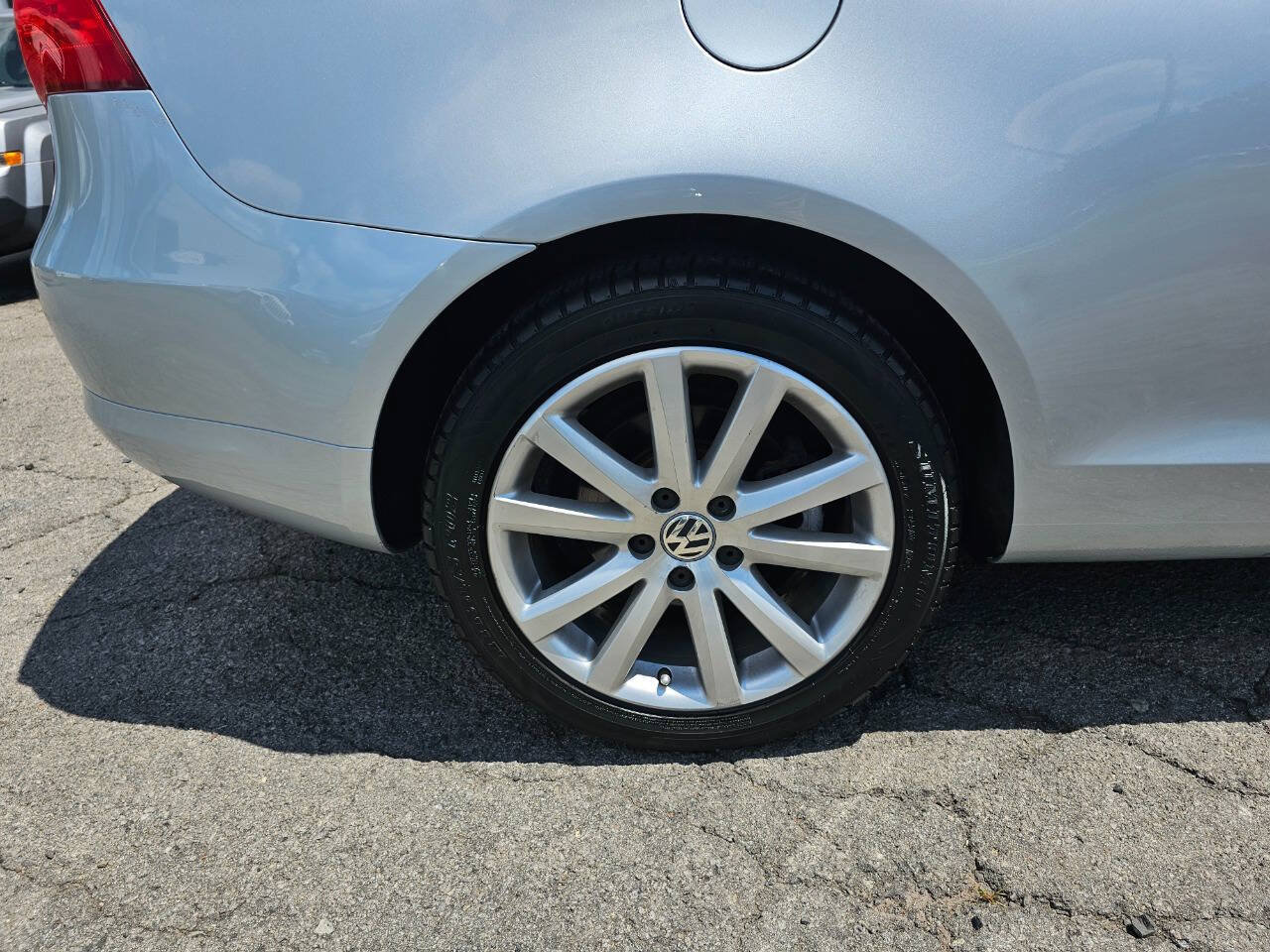 Used 2008 Volkswagen Eos Komfort FWD image 6