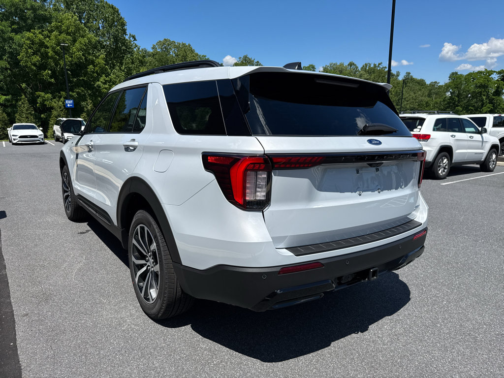 New 2026 Ford Explorer ST-Line AWD/4WD image 16