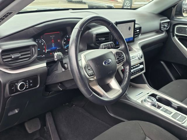 Used 2023 Ford Explorer XLT RWD image 7
