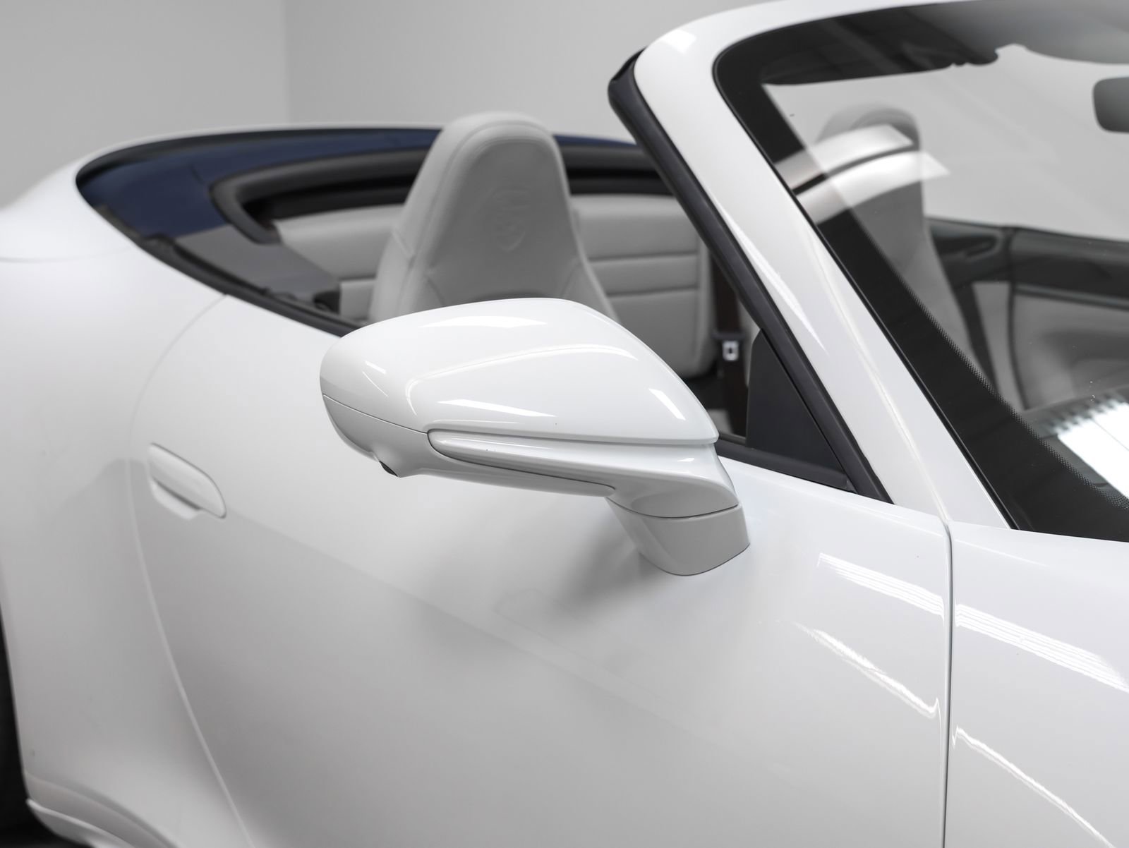 Certified 2020 Porsche 911 Carrera 4S image 16