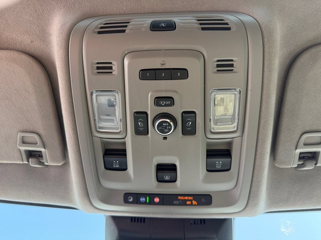 Used 2021 Cadillac Escalade Sport Platinum w/ LPO, ONYX Package AWD/4WD image 52