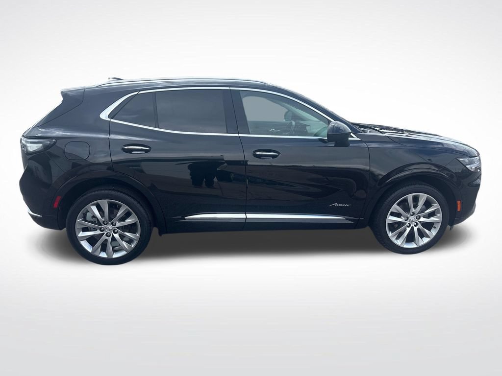 Used 2022 Buick Envision Avenir w/ Technology Package II AWD/4WD image 9