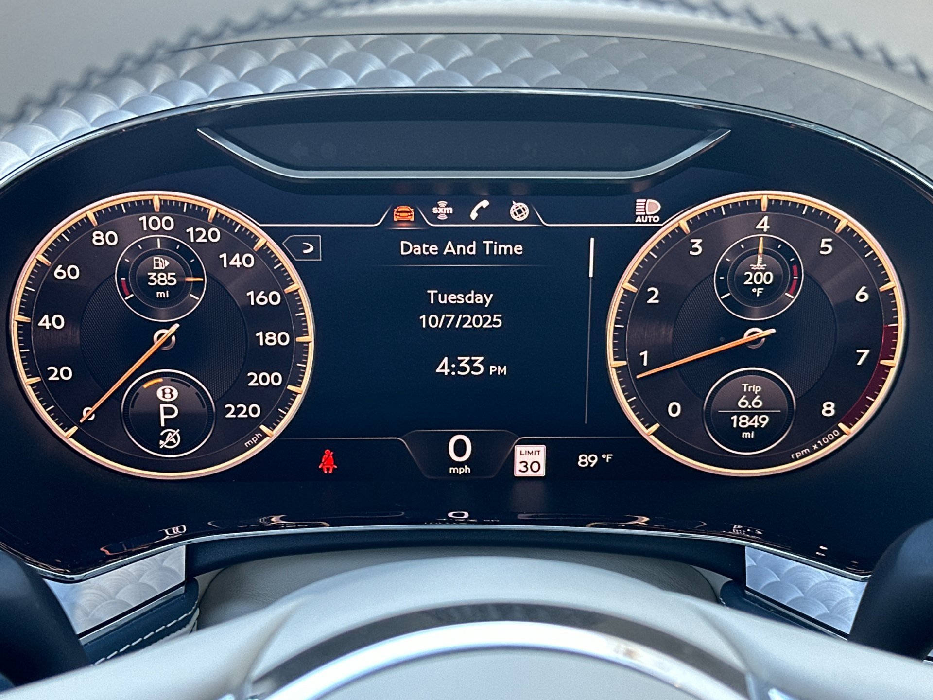 Used 2024 Bentley Flying Spur V8 image 29