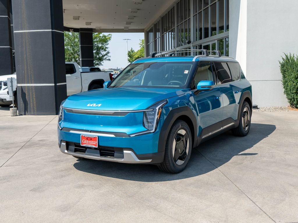 New 2026 Kia EV9 Wind AWD/4WD image 3