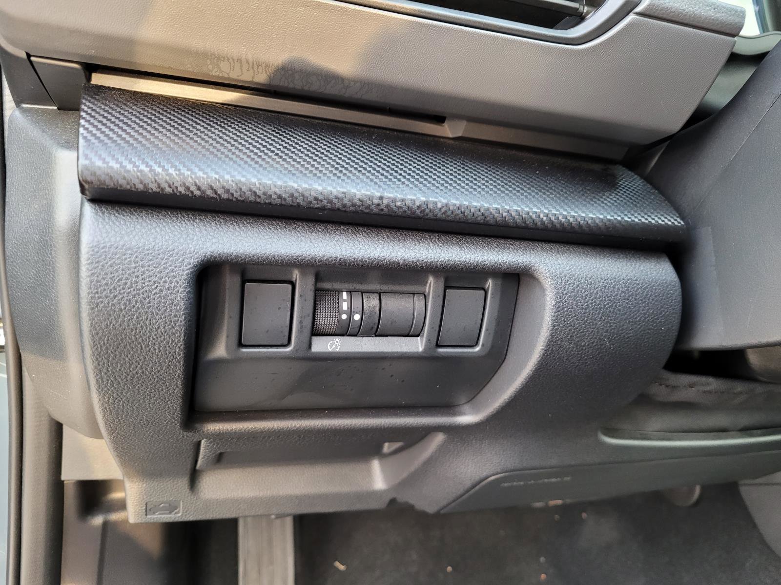 Certified 2024 Subaru Crosstrek 2.0i Premium image 27