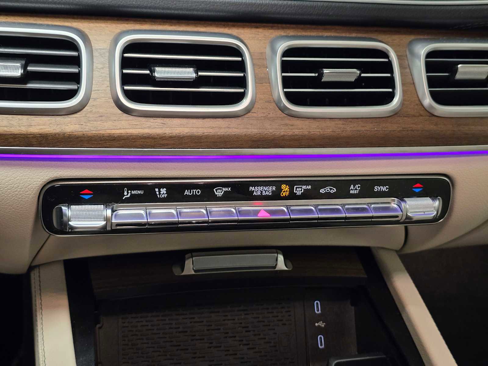 Used 2025 Mercedes-Benz GLS 450 GLS 450 image 32