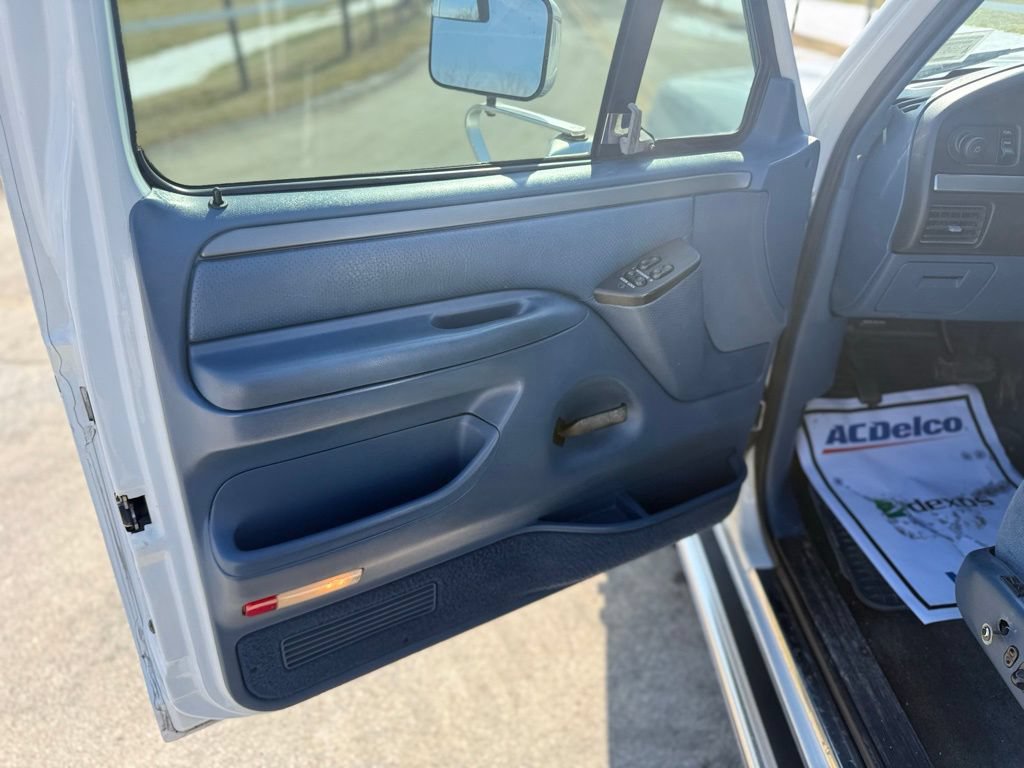 Used 1994 Ford F350 2WD SuperCab DRW image 23