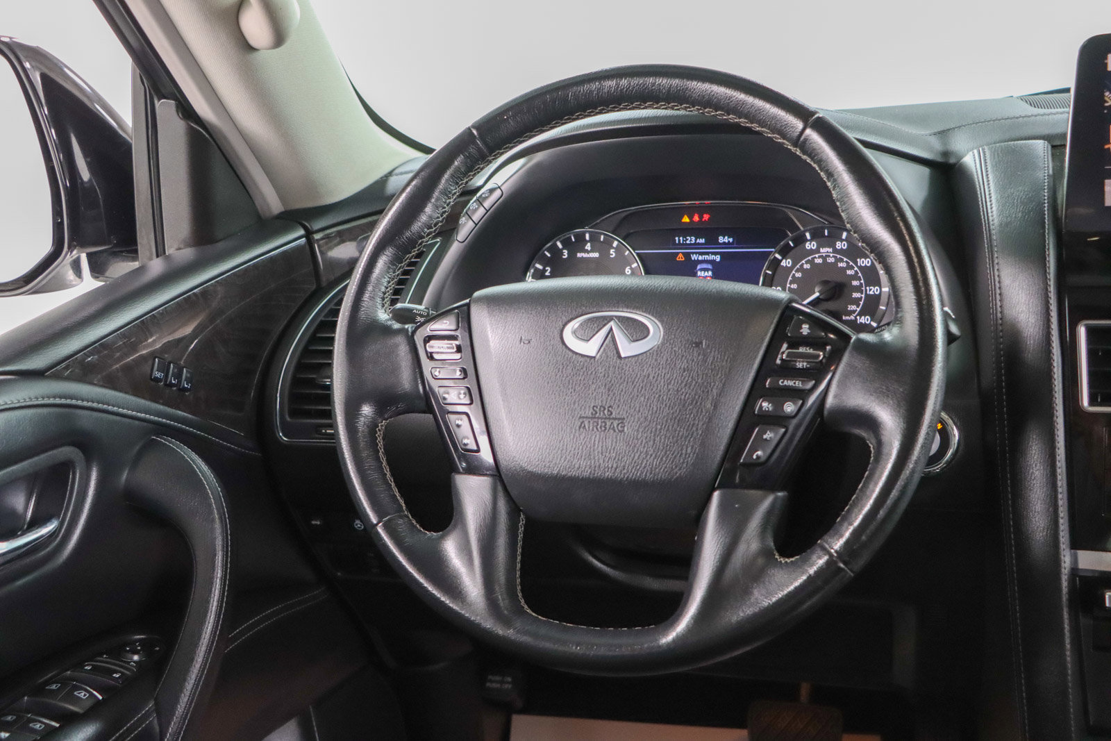 Used 2024 INFINITI QX80 Luxe AWD/4WD image 13