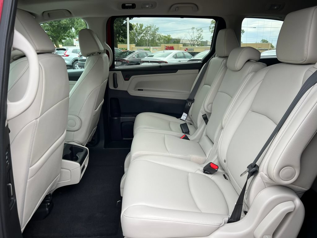 New 2027 Honda Odyssey EX-L image 4