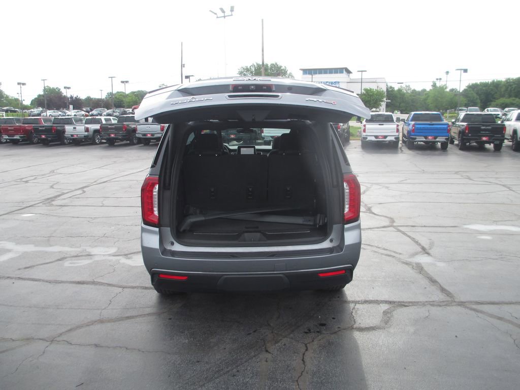 Used 2022 GMC Yukon AT4 AWD/4WD image 8