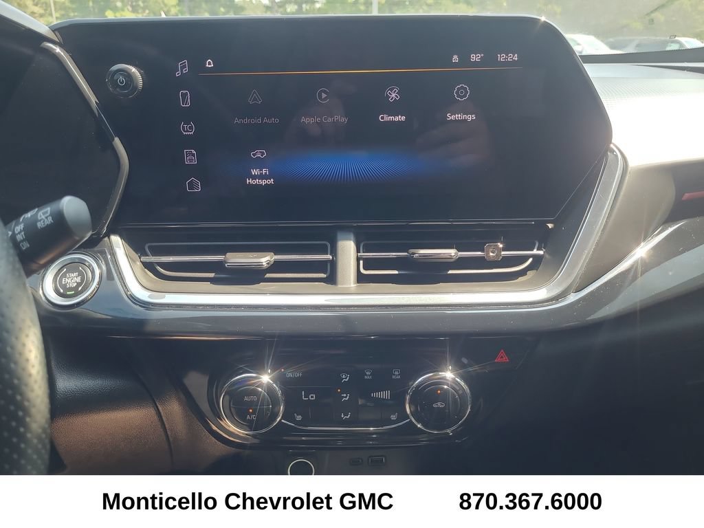 Used 2025 Chevrolet Trax RS w/ Driver Confidence Package FWD image 21