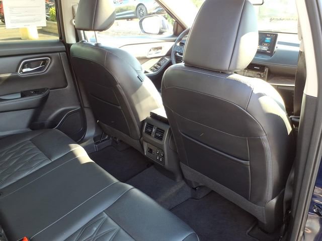 Certified 2024 Nissan Rogue Platinum w/ Platinum Premium Package image 18