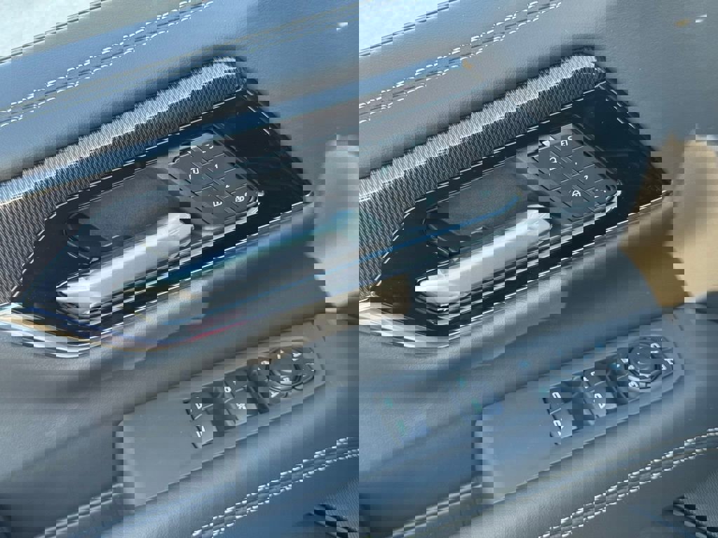 New 2026 GMC Yukon Elevation image 19