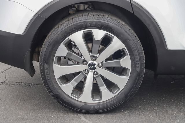 Certified 2022 Kia Telluride S FWD image 12