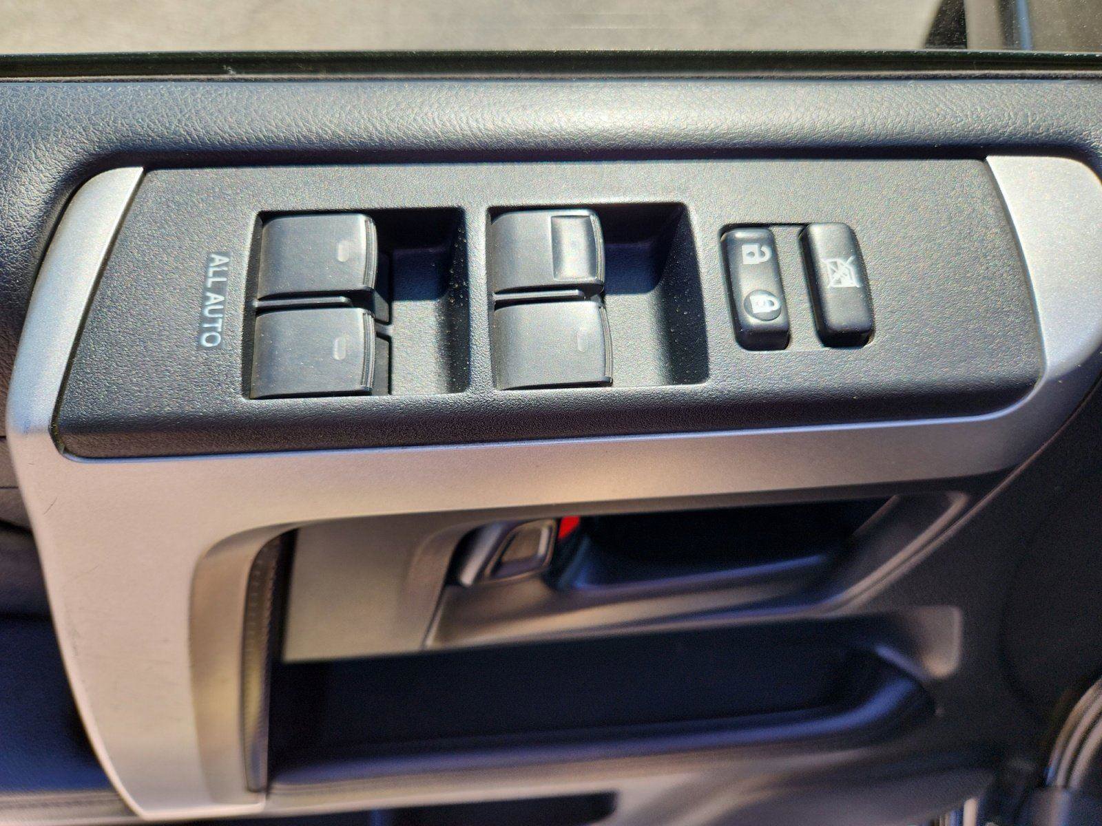 Used 2012 Toyota 4Runner Limited AWD/4WD image 19