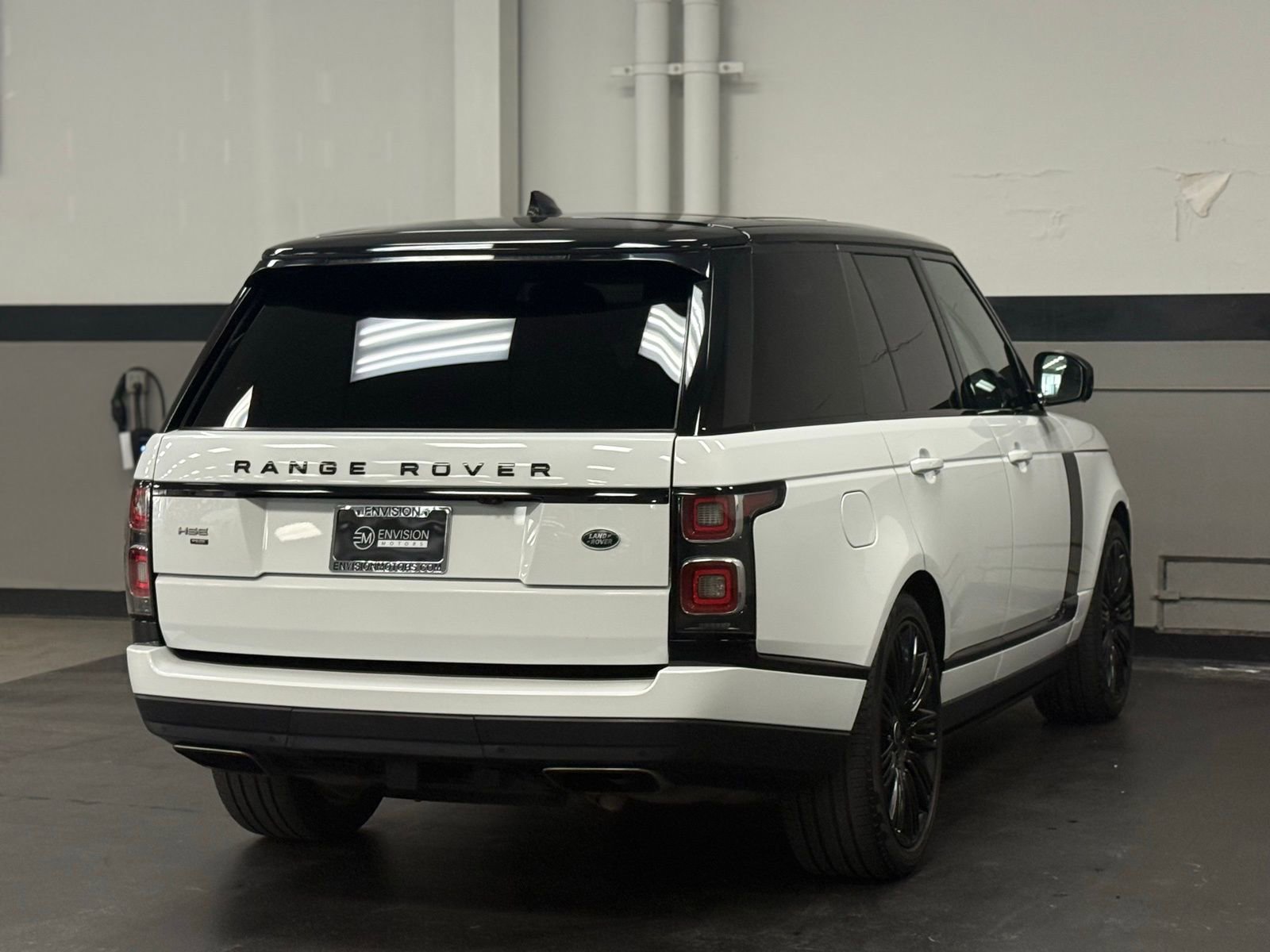 Used 2021 Land Rover Range Rover Westminster Edition image 12