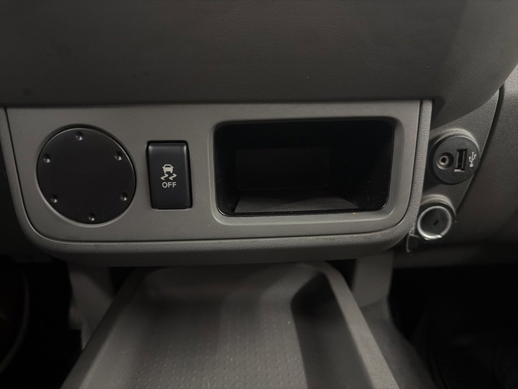 Used 2019 Nissan Frontier SV image 17