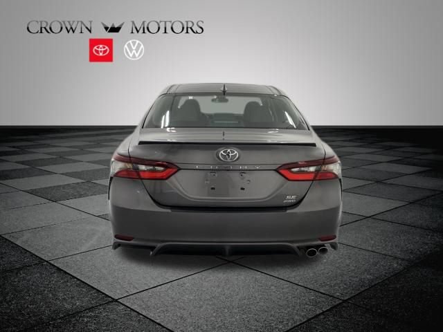 Used 2022 Toyota Camry SE AWD/4WD image 5