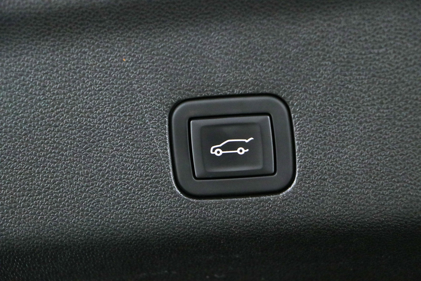 Used 2023 GMC Yukon AT4 w/ Max Trailering Package AWD/4WD image 35