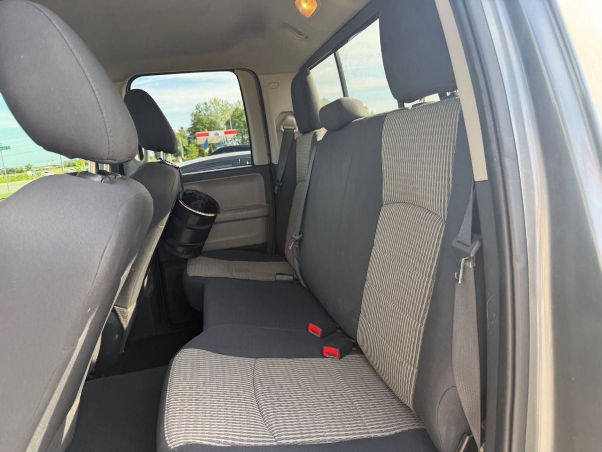 Used 2011 RAM 1500 Classic SLT AWD/4WD image 7