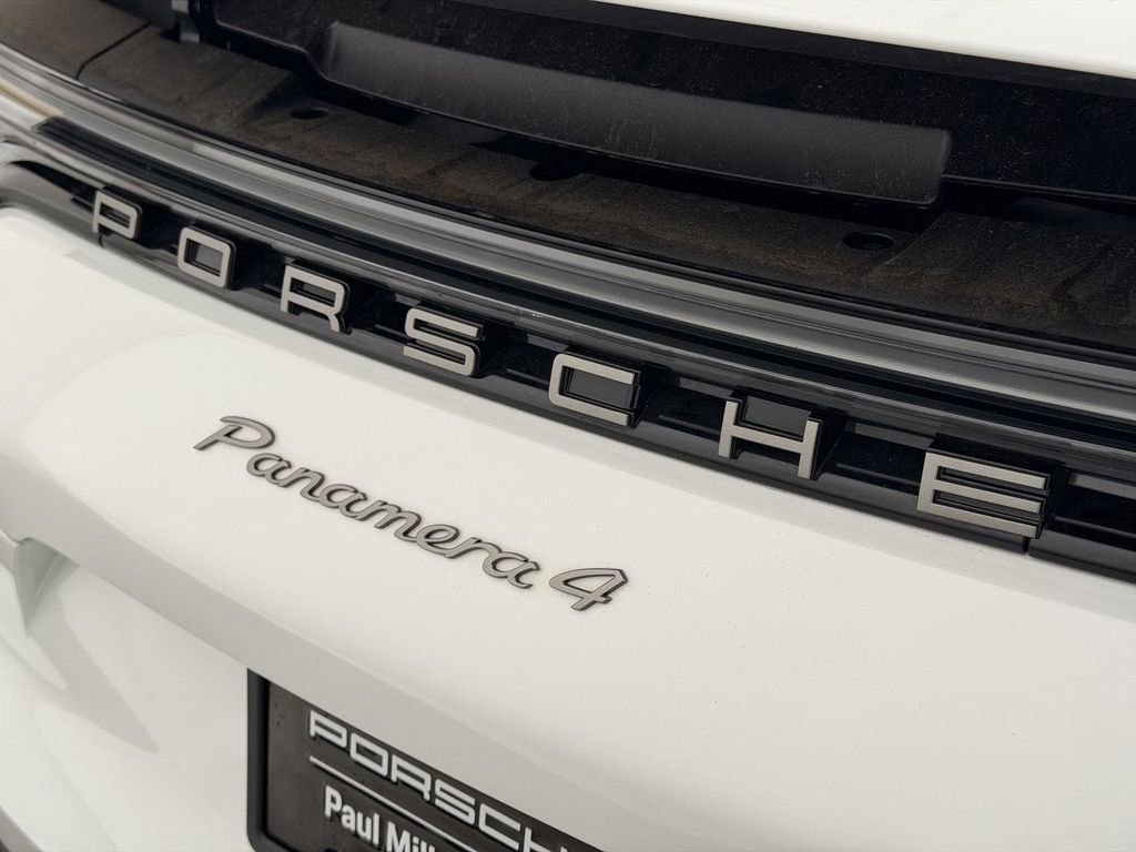 Used 2023 Porsche Panamera 4 Platinum Edition AWD/4WD image 25