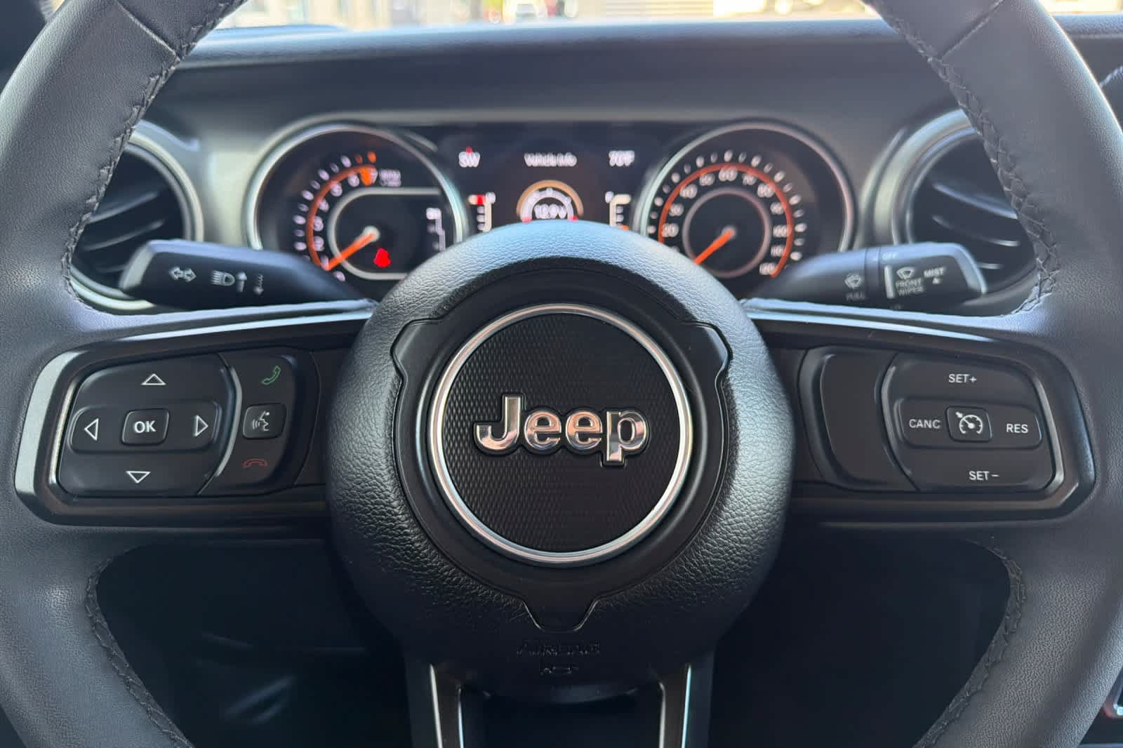 Used 2023 Jeep Gladiator Sport AWD/4WD image 23