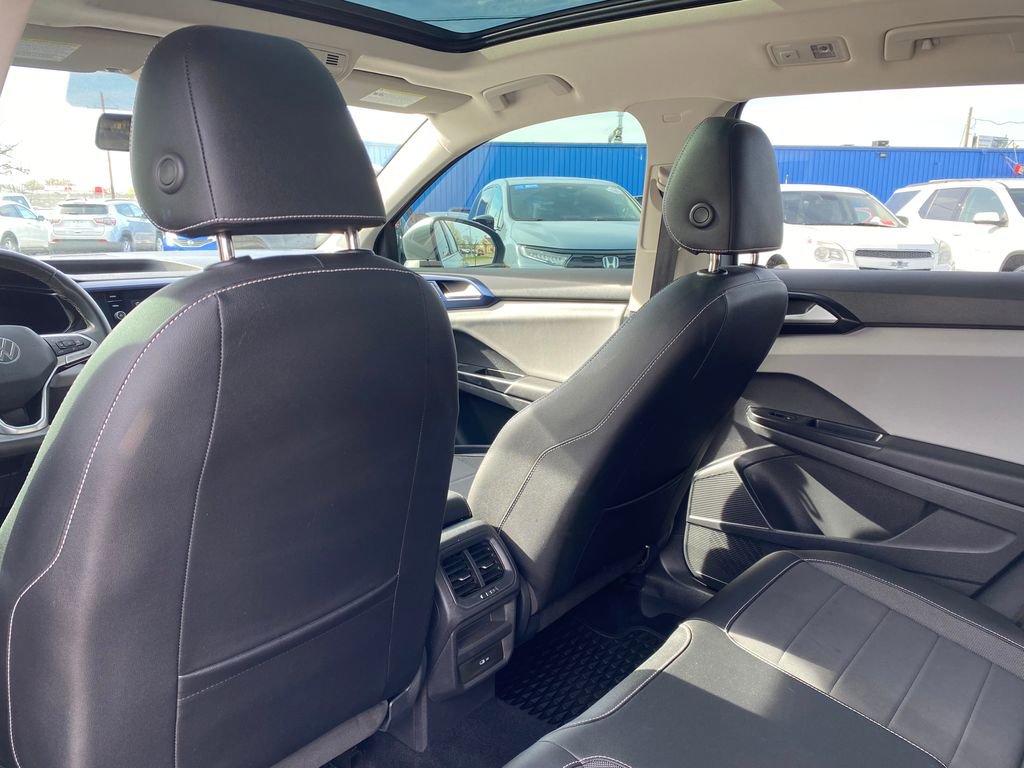 Used 2022 Volkswagen Taos SE FWD image 15