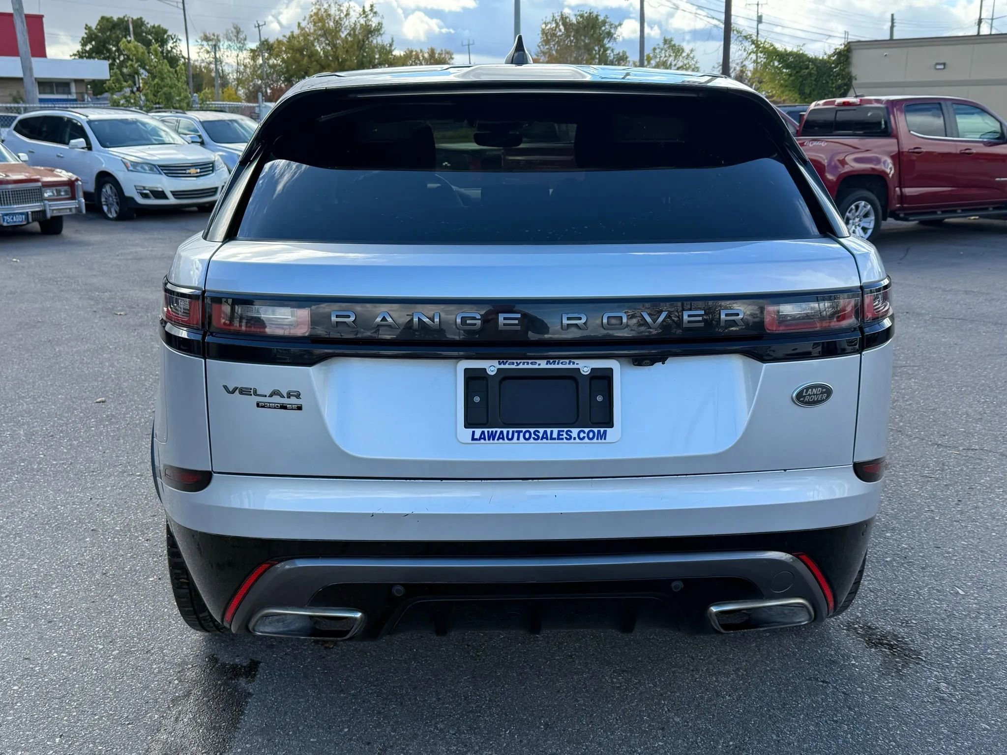 Used 2018 Land Rover Range Rover Velar R-Dynamic SE image 6