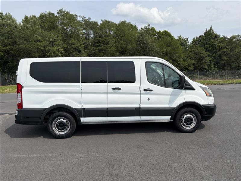 Used 2016 Ford Transit 150 XL RWD image 8