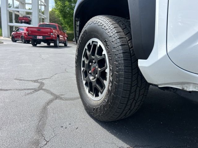 Used 2025 Toyota Tacoma TRD Off-Road AWD/4WD image 13