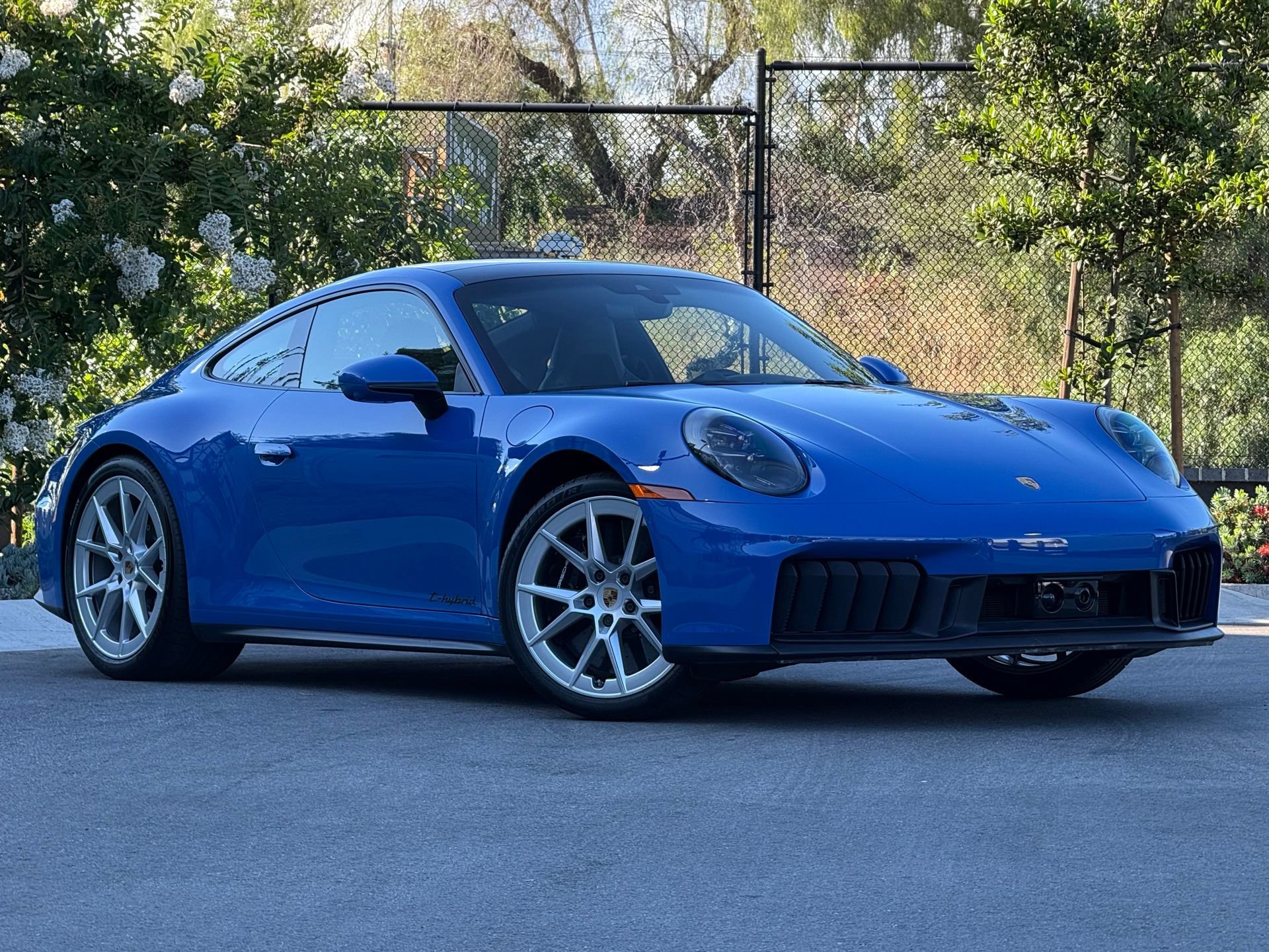 Certified 2025 Porsche 911 Carrera 4 GTS AWD/4WD image 9