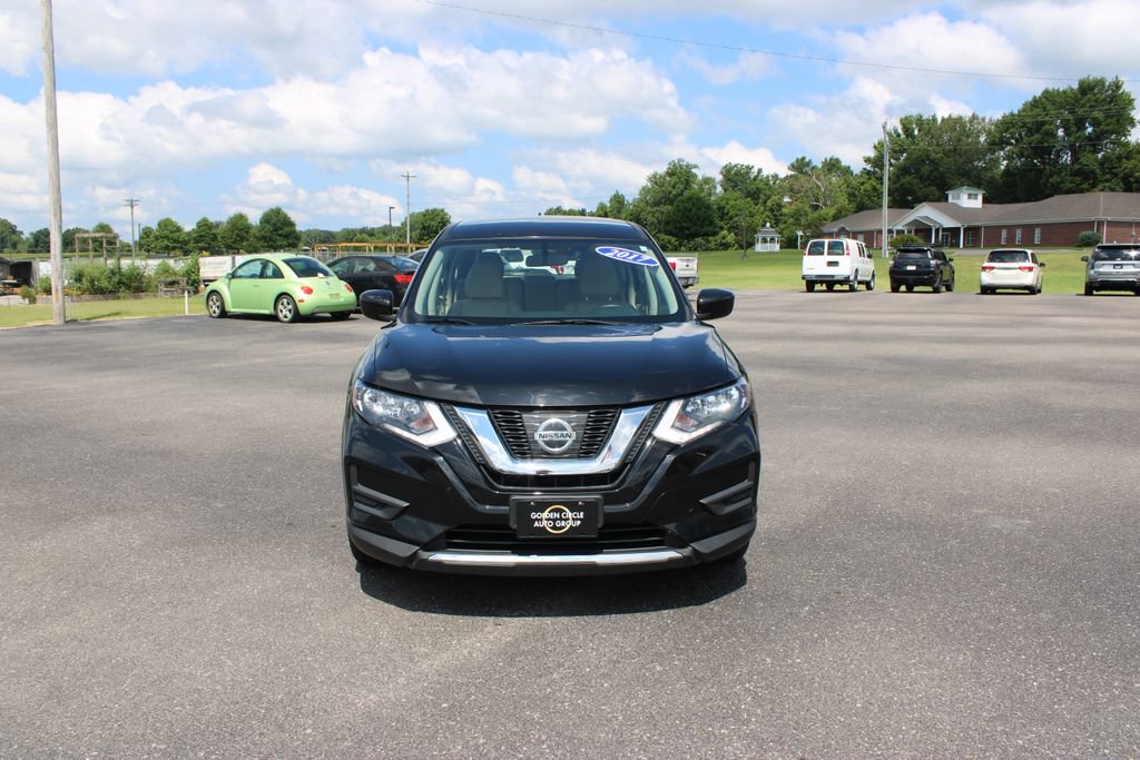 Used 2017 Nissan Rogue S FWD image 3
