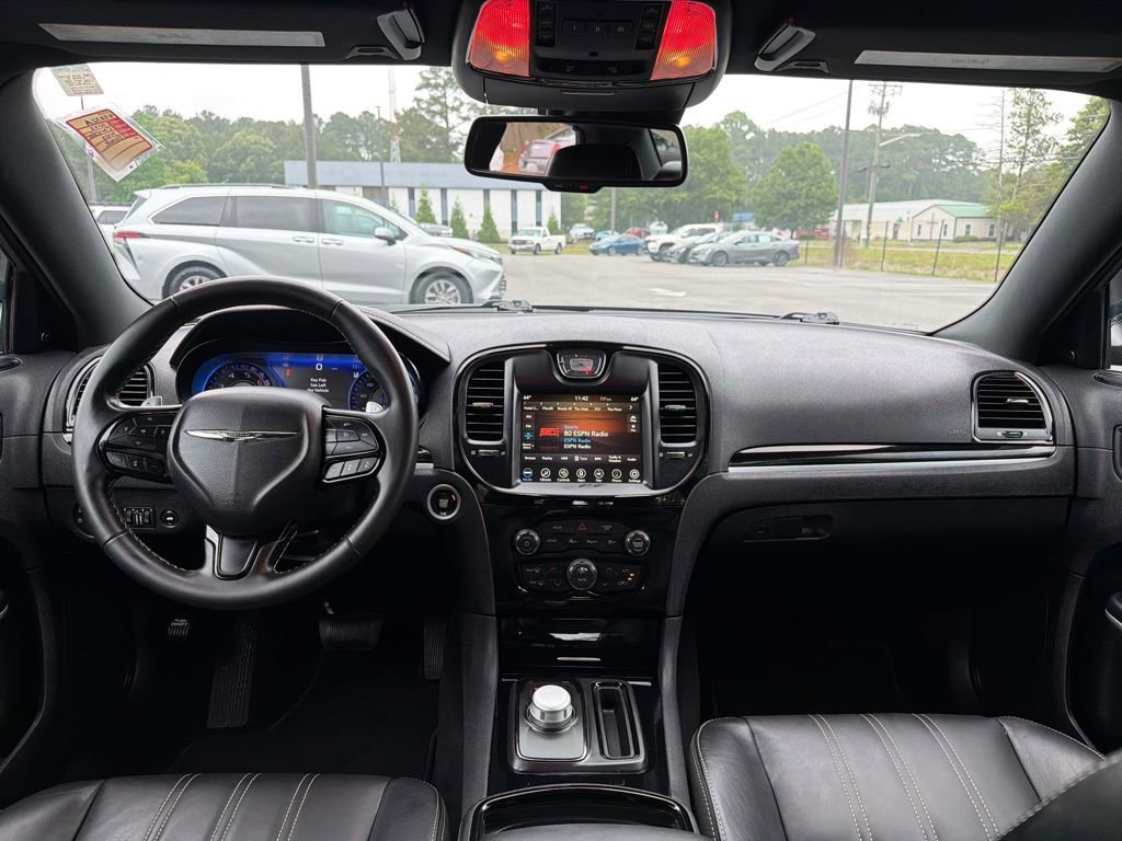 Used 2022 Chrysler 300 S w/ Safetytec Plus Group RWD image 8