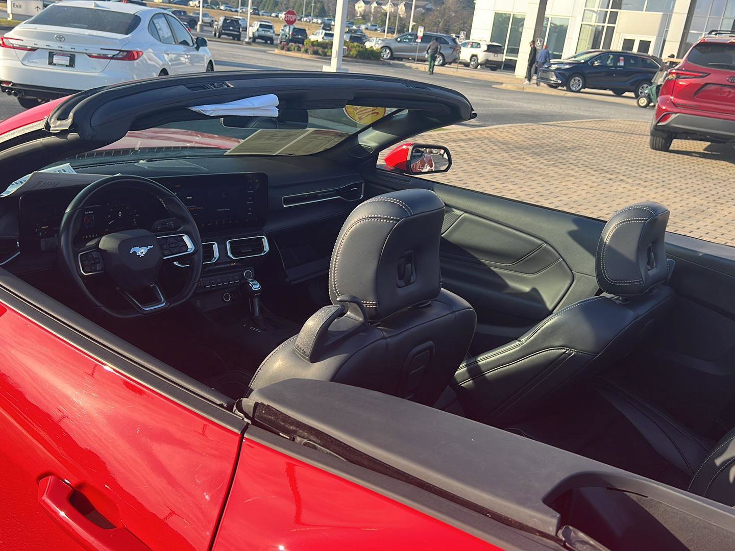 Used 2025 Ford Mustang Premium image 39